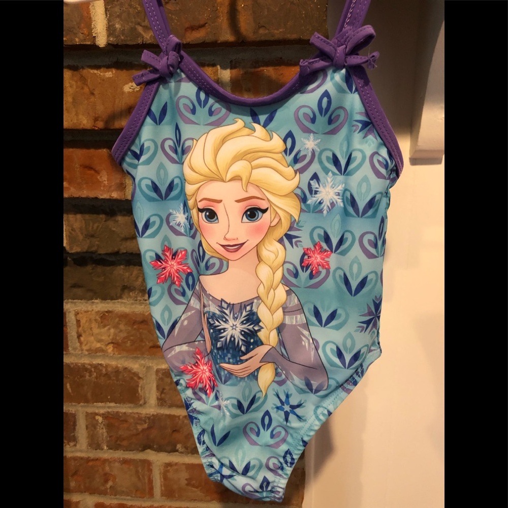 🔥 Disney’s Frozen Princess Elsa 2T Bathing Suit